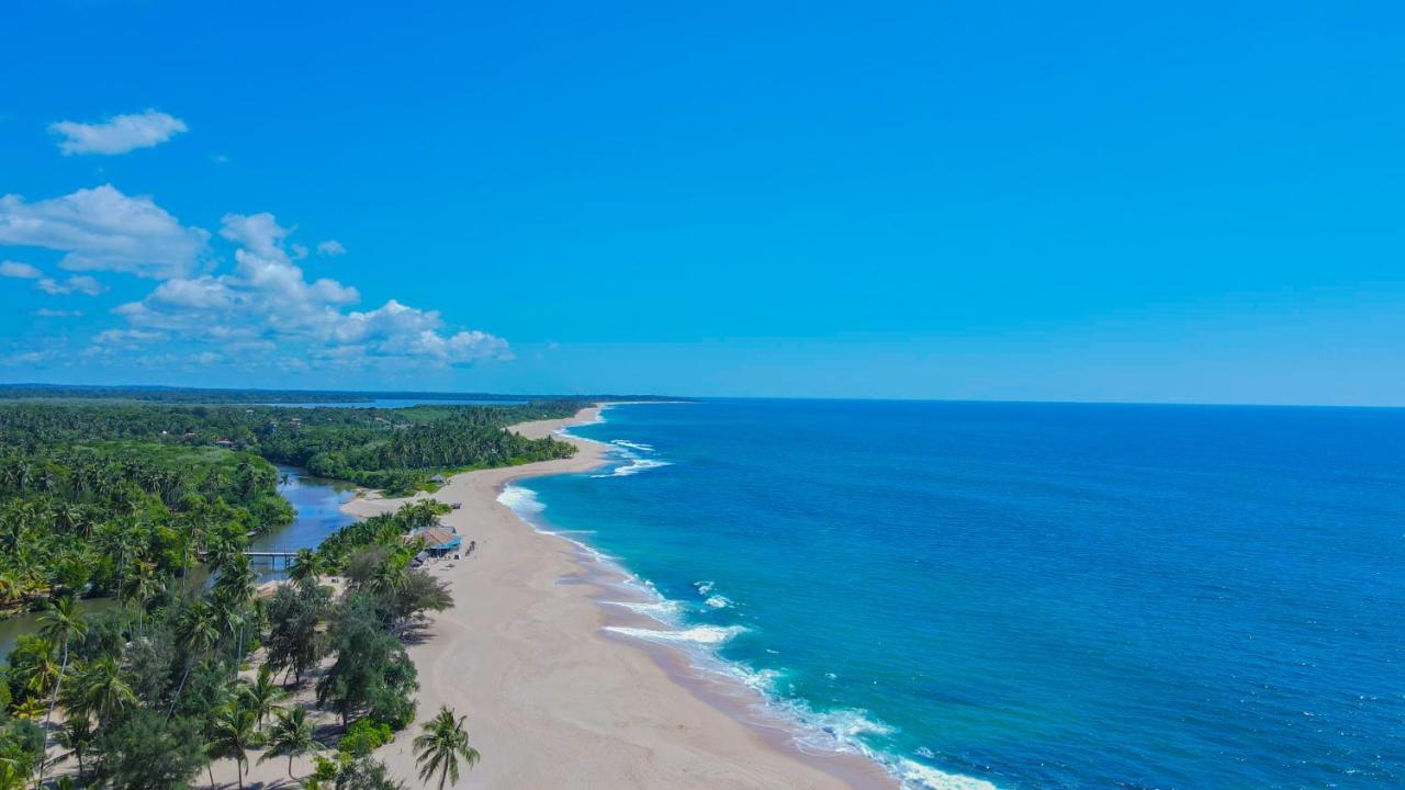 Marakolliya Beach Resort Tangalle Exterior foto